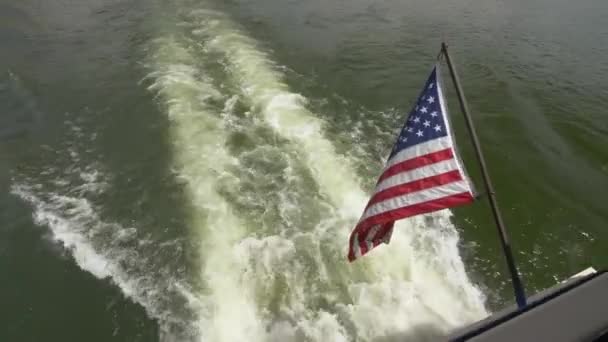 Bendera American Belakang Perahu — Stok Video