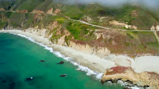 使用无人驾驶飞机的大滨海海岸线 — 图库视频影像