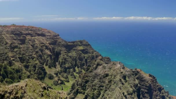 Hawaiian Mountain Range Kauai Island Aerial Drone Stock Footage — Stock Video