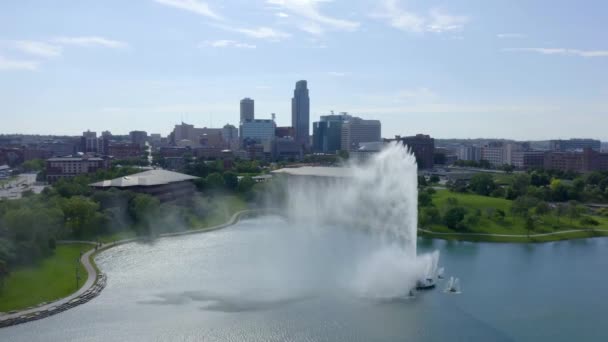 Heartland America Park Fountains Omaha Nebraska Drone — Stock Video