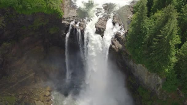 Incrível Cascata Montanhas Cachoeira — Vídeo de Stock