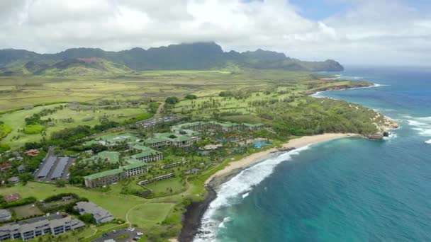 Luxus Hawaii Üdülőhely Kauais Hajóroncs Strandon Légi Drónnal — Stock videók