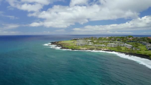 Luxe Hawaiiaanse Resort Kauais Schipbreuk Strand Door Luchtfoto Drone — Stockvideo