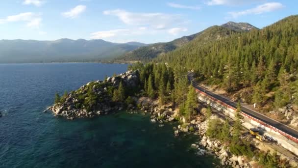 Rocks Blue Water Lake Tahoe Aerial Drone — ストック動画