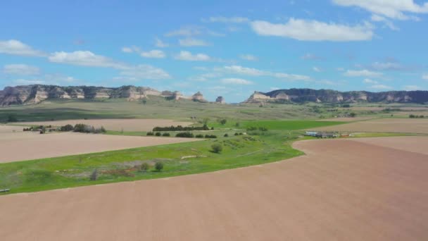 Scotts Bluffs Nebraska Farm Landscape Flying Aerial Drone — Stockvideo