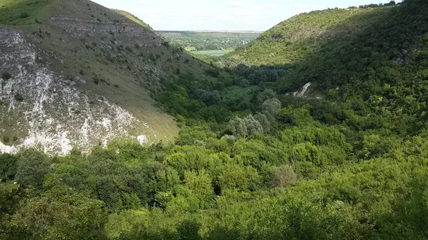 Szurdokok Kék Ellen Nyári Hegyek — Stock Fotó