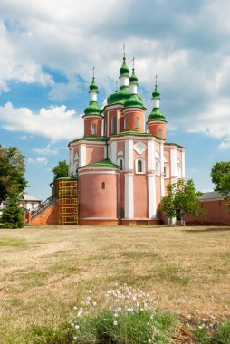 Peter ve Paul Kilisesi, (18nci yüzyıl) Gustynsky manastırda Chernihiv bölgesi. Ukrayna