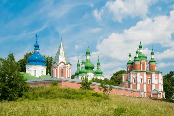 Convento Ortodoxo Gustyn. Ucrânia, região de Chernigov — Fotografia de Stock