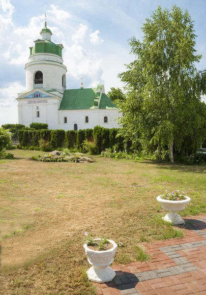 Nicholas Church- bell tower of the 18th century in Priluki. Ukraine — Stock Photo, Image