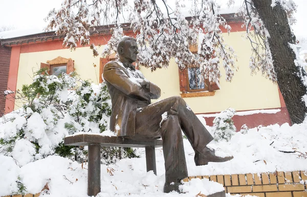 Yazar Kiev Mikhail Bulgakov anıt. Ukrayna