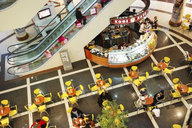 Kiev (Kiev), modern alışveriş merkezi 