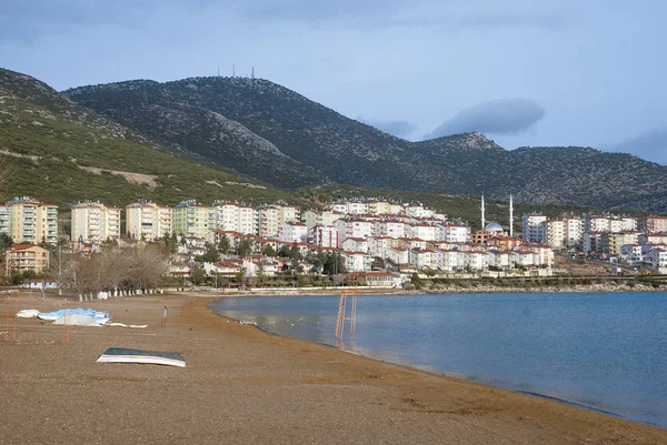 Staden Egirdir på sjön med samma namn, Turkiet — Stockfoto