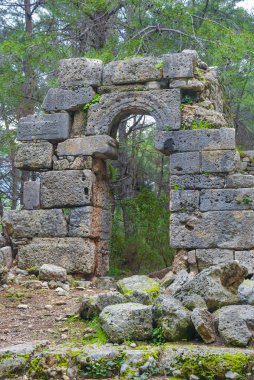 Phaselis Antik Likya şehir kapısı kalıntıları. Provi