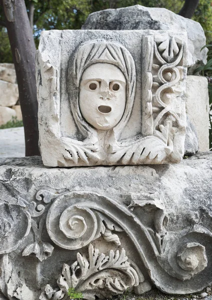 Fragment des Basreliefs aus dem antiken lykischen Amphitheater — Stockfoto