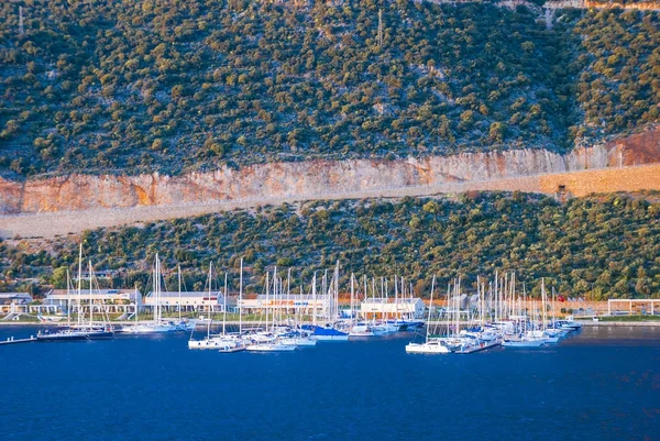 Puerto de Kash en la costa mediterránea de Turquía, el centro de — Foto de Stock