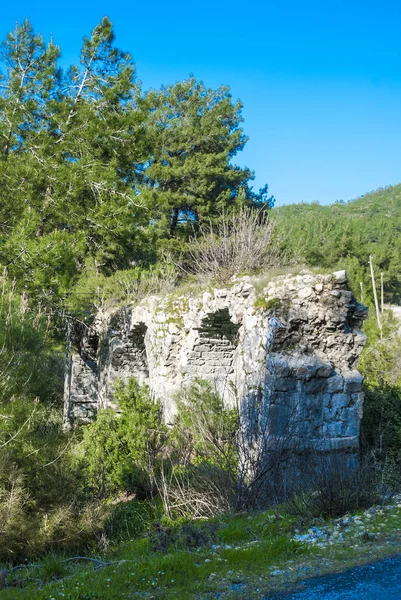 Ponte de pedra antiga na província de Mugla, Turquia — Fotografia de Stock