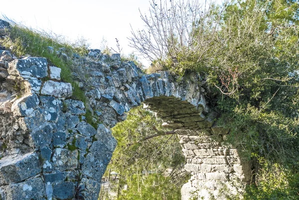 Ponte de pedra antiga na província de Mugla, Turquia — Fotografia de Stock