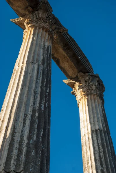 Kolumner för den tempel av Zeus Lepsinos, Evrom, Mugla provinsen, Turkiet. Stockbild