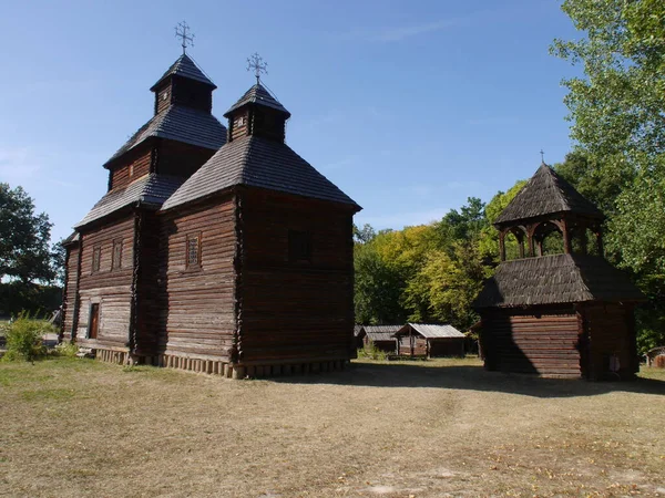 Українська Старовинна Дерев Яна Православна Церква Типова Сільська Архітектура Літо — стокове фото