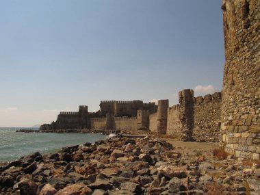 Mersin ilinin Akdeniz Anamur ilçesine bağlı Mamure Castle, Türkiye
