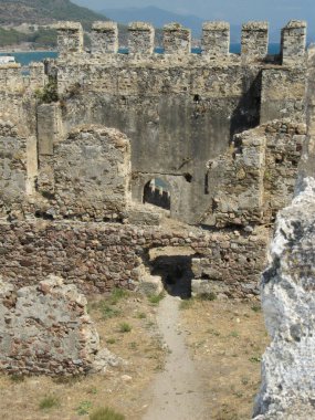 Mersin ilinin Akdeniz Anamur ilçesine bağlı Mamure Castle, Türkiye