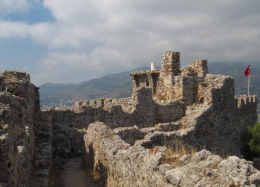 Şehir ve plaj, Türkiye'de ünlü yerlerinden bakan Alanya Kalesi