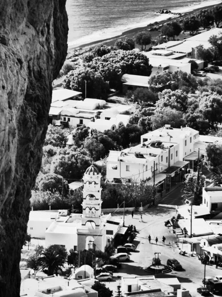 Igreja Ortodoxa Santa Cruz Cidade Perissa Ilha Santorini Grécia Vista — Fotografia de Stock