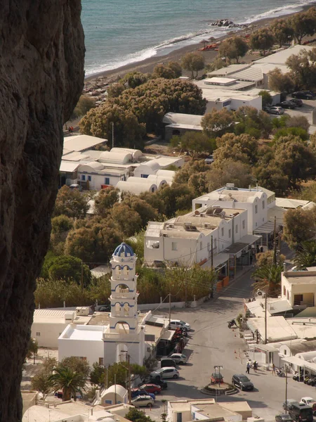 Igreja Ortodoxa Santa Cruz Cidade Perissa Ilha Santorini Grécia Vista — Fotografia de Stock