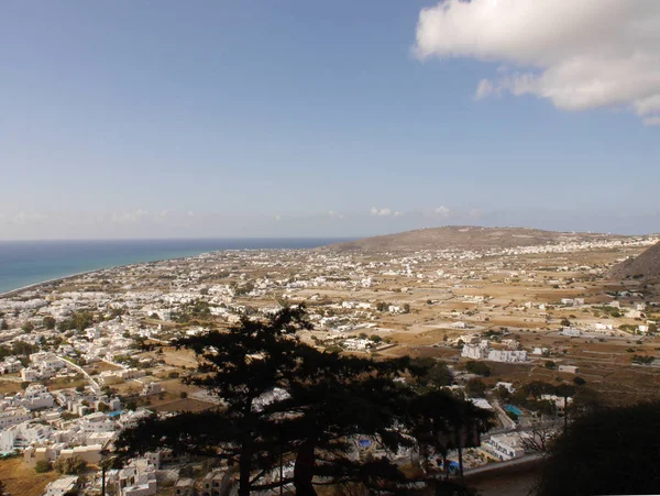 Vista Panorâmica Aldeia Perissa Ilha Santorini Partir Topo Montanha Vista — Fotografia de Stock