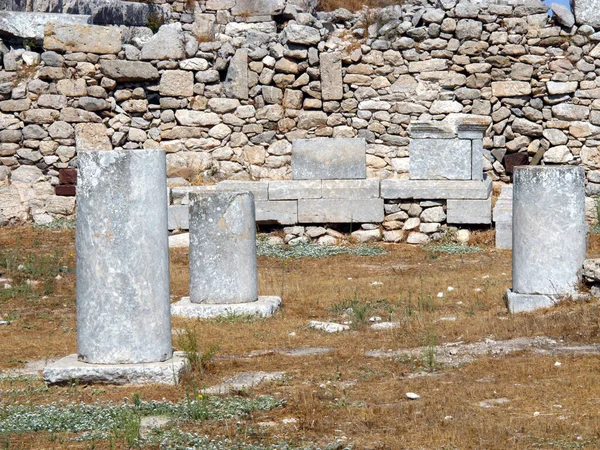 Das Antike Thira Thera Ist Eine Antike Stadt Steilen Felsigen — Stockfoto