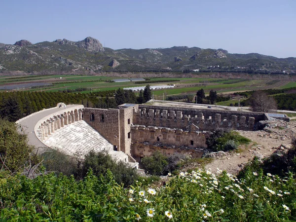 土耳其南部安塔利亚附近阿斯彭多斯古城的罗马圆形剧场 — 图库照片