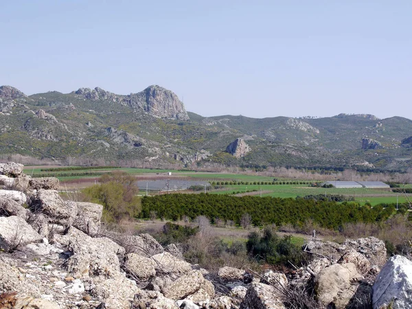 土耳其南部安塔利亚 阿斯彭多斯古城废墟周围的自然与山脉全景 — 图库照片