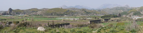 土耳其南部安塔利亚 阿斯彭多斯古城废墟周围的自然与山脉全景 — 图库照片