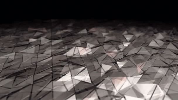 用黑色背景上的玻璃在暗金色波浪光滑多边形表面动画的抽象背景 无缝回路动画 — 图库视频影像
