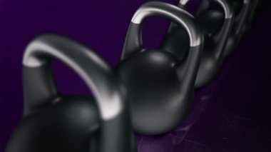 Koyu mor arka planda kettlebell animasyonu, spor ve spor konsepti. Kusursuz döngünün animasyonu