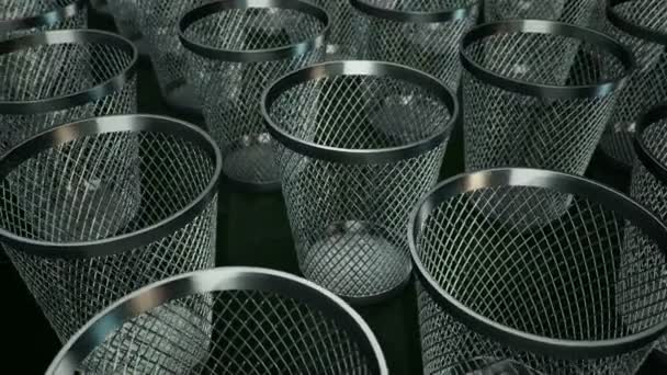 Animation Déplacement Des Bacs Recyclage Métalliques Animation Boucle Transparente — Video