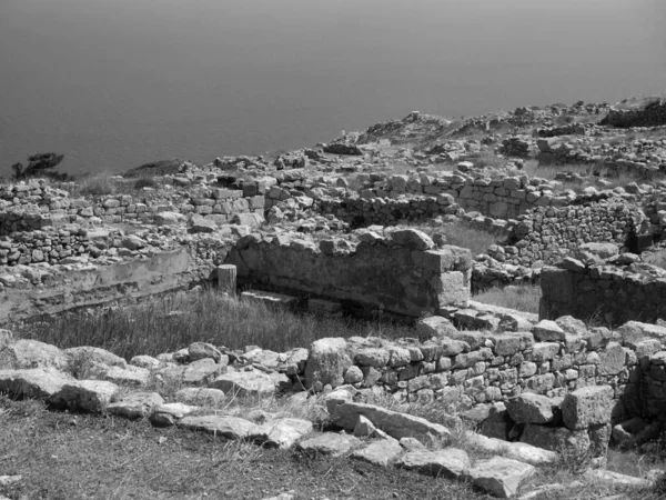 Руины Древнего Города Техра Плато Горы Меса Вуно Острове Санторини — стоковое фото