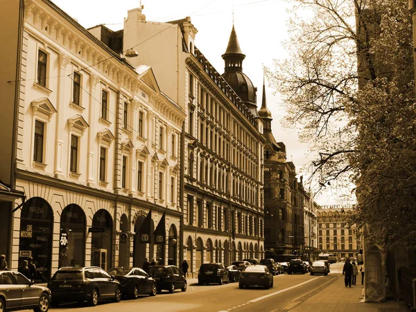 Vista Della Strada Con Vecchia Architettura Nel Centro Della Città — Foto Stock