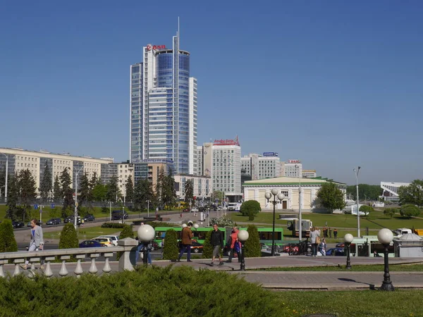 Cityscape Com Novos Edifícios Minsk Dia Ensolarado Bielorrússia — Fotografia de Stock