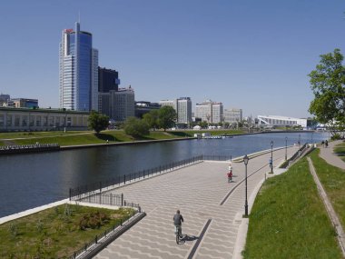 Svislach Nehri 'yle şehir manzarası. Minsk, Belarus.