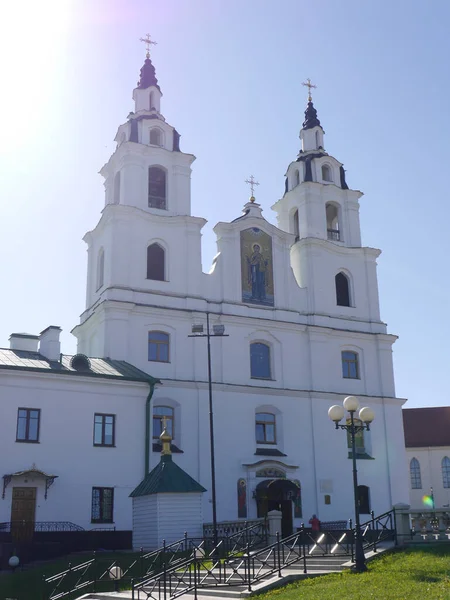 Güneşli Bir Günde Kutsal Ruh Katedrali Nin Manzarası Minsk Belarus — Stok fotoğraf