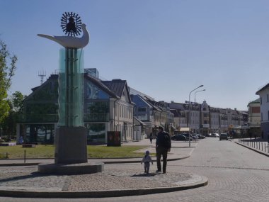Güneşli bir günde, Minsk 'in tarihi merkezi olan Yukarı Şehir' in şehir manzarası. Beyaz Rusya.