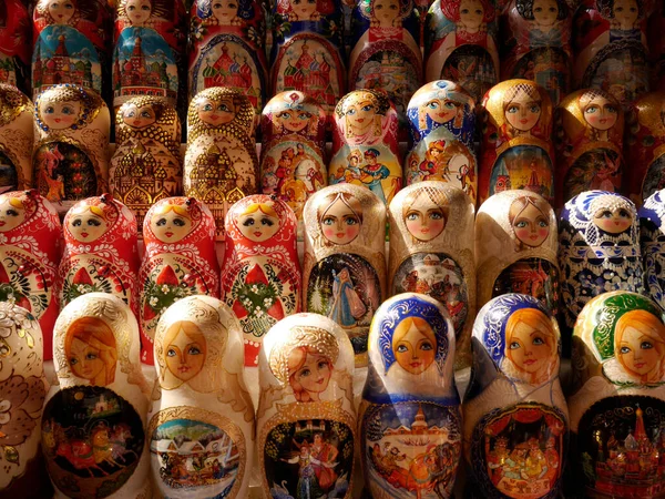 Rangée Matryoshka Poupées Contexte Marché Kremlin Izmailovsky Moscou Russie — Photo