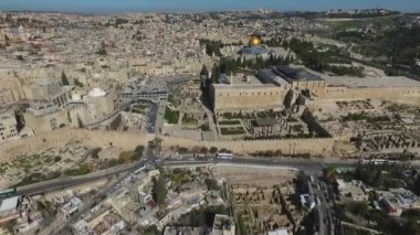 İHA, El Aksa Camii 'nin üzerinde Kudüs Dağı' ndaki Yahudi Müslümanları vurdu.