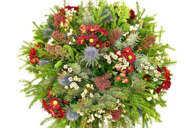 Güzel bir çiçek kompozisyonu. Renkli çelenk çiçek düzenleme.