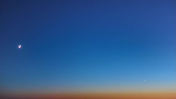 Aerial Panoramic Time Lapse Crescent Moon Star Descending Horizon Dark — Stock Video