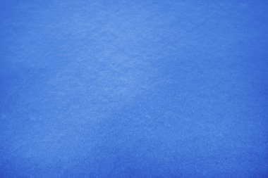 Duvarda beton ve alçı dokusu var. Alçıdaki dalgalı çizgiler. Beton ve alçı dokusu. Dekoratif alçı veya sıva dokusu, soyut gri taş arka plan. Mavi Yaratıcı Boyama