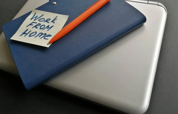 Laptop Toll Notebook Elrendezése Felületen Távoli Munkavégzésre — Stock Fotó