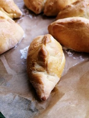 Yüzeyde dolgu içeren turtaların yerleşimi