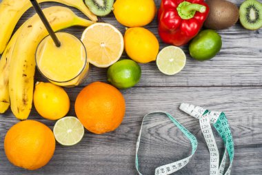 Fitness kavramı meyve ile. Üstten Görünüm arka plan kavramı. Fitness